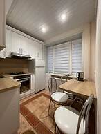 HOME APART Chernogo per. 4