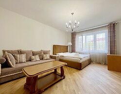 Home Apart Surganova str. 5A