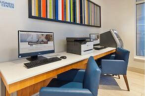Holiday Inn Express & Suites Jersey City - Holland Tunnel by IHG