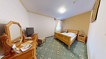 Hotel Diana