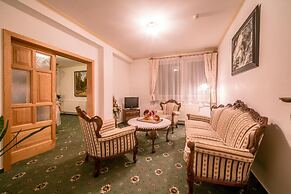 Hotel Diana