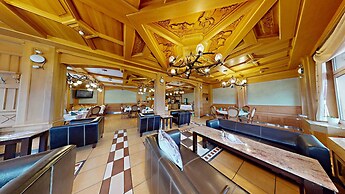 Hotel Diana