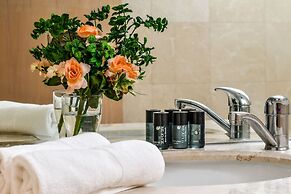 Full Sea View on The Beach With Balcony