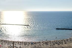 Full Sea View on The Beach With Balcony