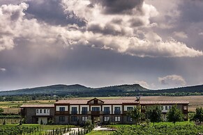 Château Mosmieri Hotel & Winery