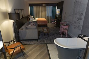 voco Manchester City Centre by IHG