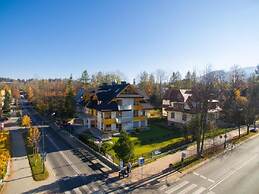 Apart-Center Makuszyńskiego