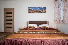 Apart-Center Makuszyńskiego