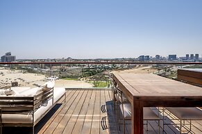 Panoramic Sea View W Pool & Gym Access