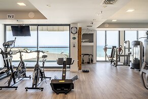 Panoramic Sea View W Pool & Gym Access