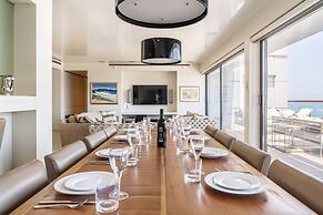 Panoramic Sea View W Pool & Gym Access