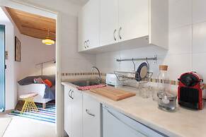 Alfama Charming Apartment, By TimeCooler