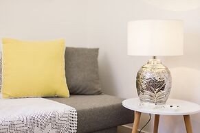 Spacious Alfama Duplex, By TimeCooler