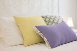 Spacious Alfama Duplex, By TimeCooler