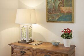 Spacious Alfama Duplex, By TimeCooler