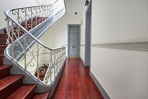 Renovated Spacious Baixa Apartment, By TimeCooler