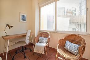 Renovated Spacious Baixa Apartment, By TimeCooler