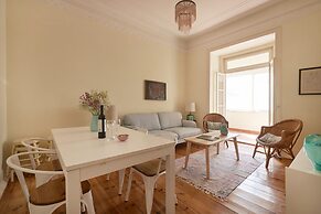 Renovated Spacious Baixa Apartment, By TimeCooler