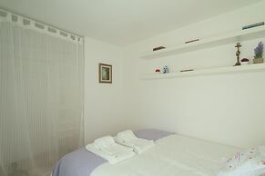 Light Filled Apartment near Chiado, By TimeCooler