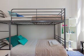 Typical Light Filled Graça Apartment, By TimeCooler