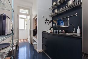 Typical Light Filled Graça Apartment, By TimeCooler