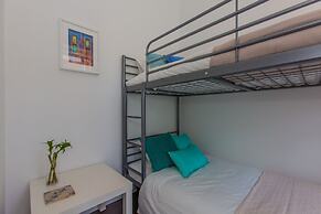 Typical Light Filled Graça Apartment, By TimeCooler