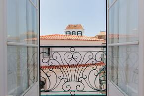 Alfama Sunny & Typical Apartment, By TimeCooler