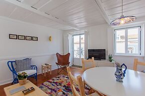 Alfama Sunny & Typical Apartment, By TimeCooler