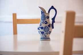 Alfama Sunny & Typical Apartment, By TimeCooler