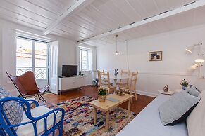 Alfama Sunny & Typical Apartment, By TimeCooler