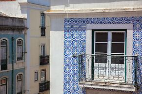 Alfama Sunny & Typical Apartment, By TimeCooler