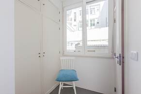 Renovated Apartment w/ Private Courtyard, By TimeCooler