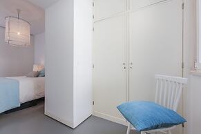 Renovated Apartment w/ Private Courtyard, By TimeCooler