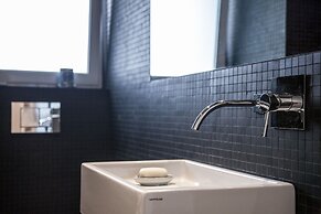 Renovated Apartment w/ Private Courtyard, By TimeCooler