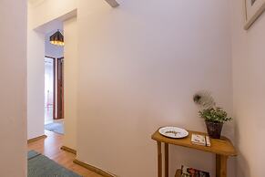 Light Filled Apartment, By TimeCooler