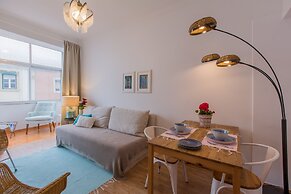 Light Filled Apartment, By TimeCooler