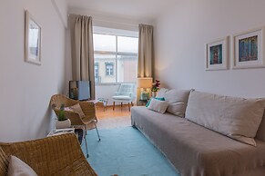 Light Filled Apartment, By TimeCooler