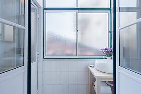 Spacious, Bright and Sunny Apartment, By TimeCooler