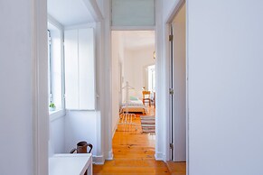 Spacious, Bright and Sunny Apartment, By TimeCooler