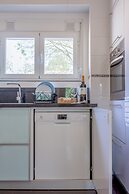 Sunny, Bright and Quiet Apartment, By TimeCooler