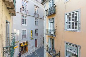Sunny Bairro Alto / Chiado Apartment, By TimeCooler