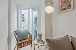 Sunny Bairro Alto / Chiado Apartment, By TimeCooler