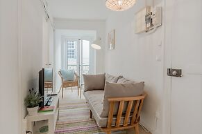 Sunny Bairro Alto / Chiado Apartment, By TimeCooler