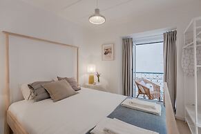 Sunny Bairro Alto / Chiado Apartment, By TimeCooler