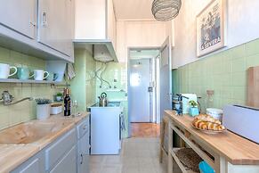 Renovated Sunny Apartment with Balcony, By TimeCooler