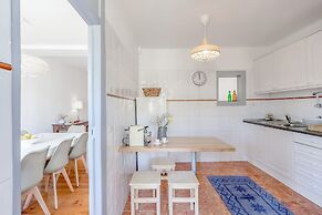 Alfama Spacious and Central Apartment, By TimeCooler