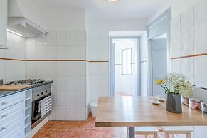 Alfama Spacious and Central Apartment, By TimeCooler