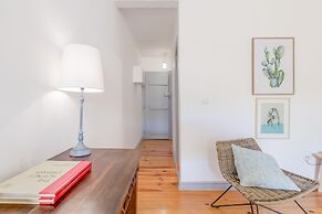 Alfama Spacious and Central Apartment, By TimeCooler