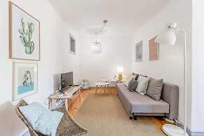Alfama Spacious and Central Apartment, By TimeCooler