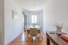Alfama Spacious and Central Apartment, By TimeCooler